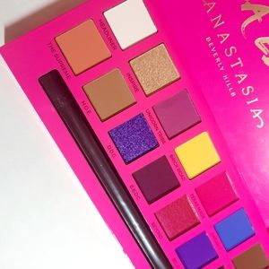 ANASTASIA Alyssa Edwards eyeshadow palette